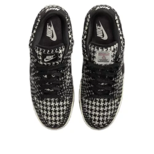 Nike Dunk Low Harris Tweed White Black Multi dámske nízke streetové tenisky biele-čierne — produktová fotografia na bielom pozadí, bočný pohľad