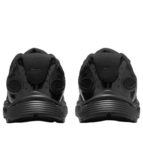 Nike V5 RNR GS 'Triple Black' nízke streetové tenisky tmavosivé-čierne — produktová fotografia na bielom pozadí, bočný pohľad