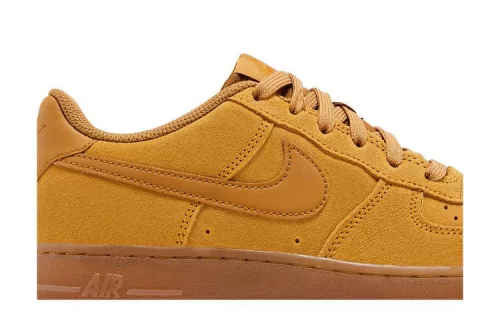 Nike Air Force 1 Low LV8 Wheat Gum Light Brown (GS) detské nízke mestské tenisky hnedé