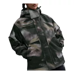 Stussy x Nike Primaloft Utility Jacket Multicolor bunda zelená — produktová fotografia na bielom pozadí, bočný pohľad