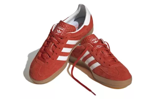 adidas Gazelle Indoor Bold Orange dámske nízke streetové tenisky oranžové — produktová fotografia na bielom pozadí, bočný pohľad