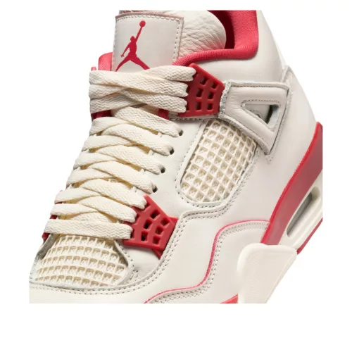 Jordan 4 Retro Valentine's Day Sierra Red dámske nízke streetové tenisky červené — produktová fotografia na bielom pozadí, bočný pohľad