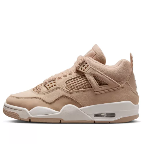 Jordan 4 Retro Cozy Girl dámske nízke streetové tenisky — produktová fotografia na bielom pozadí, bočný pohľad