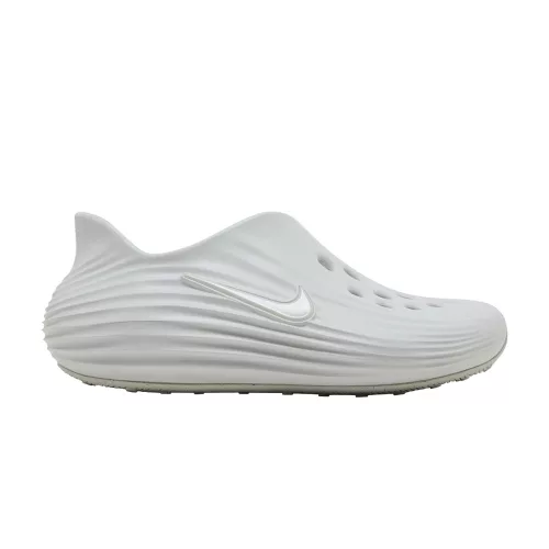 Nike ReactX Rejuven8 Sail dámske nízke streetové tenisky lomené biele — produktová fotografia na bielom pozadí, bočný pohľad