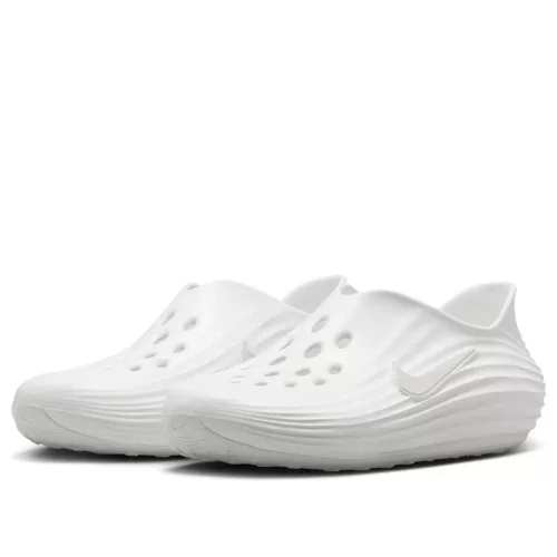 Nike ReactX Rejuven8 Sail dámske nízke streetové tenisky lomené biele — produktová fotografia na bielom pozadí, bočný pohľad