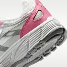 Nike P-6000 Off White Peony detské nízke streetové tenisky lomené biele-biele — produktová fotografia na bielom pozadí, bočný pohľad