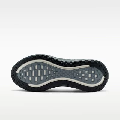 Nike Vomero Plus Thunder Blue Obsidian nízke bežecké tenisky modré-tmavomodré — produktová fotografia na bielom pozadí, bočný pohľad