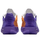 Nike Air Zoom GT Cut 3 Turbo Phoenix Suns nízke basketbalové tenisky fialové-oranžové — produktová fotografia na bielom pozadí, bočný pohľad