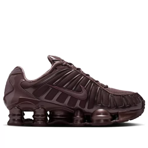 Nike Shox TL Tattoo Black dámske nízke streetové tenisky čierne — produktová fotografia na bielom pozadí, bočný pohľad