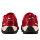 Nike Total 90 3 SE Fire Red Snakeskin dámske nízke streetové tenisky červené — produktová fotografia na bielom pozadí, bočný pohľad
