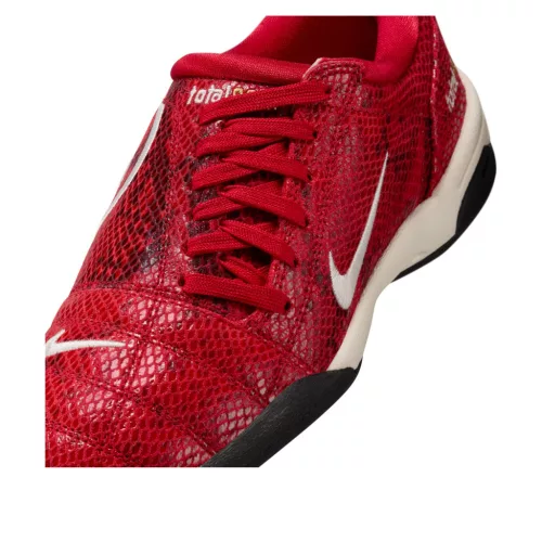 Nike Total 90 3 SE Fire Red Snakeskin dámske nízke streetové tenisky červené — produktová fotografia na bielom pozadí, bočný pohľad
