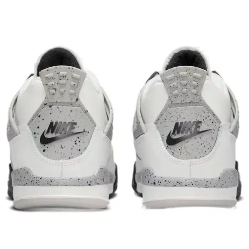 Jordan 4 Retro White Cement (2025) detské nízke streetové tenisky biele — produktová fotografia na bielom pozadí, bočný pohľad