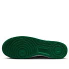 Nike Air Force 1 Low '07 SK8 Stadium Green nízke streetové tenisky zelené — produktová fotografia na bielom pozadí, bočný pohľad