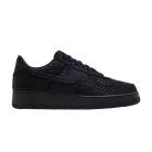 Nike Air Force 1 Low Valentine's Day Black (2026) nízke streetové tenisky čierne — produktová fotografia na bielom pozadí, bočný pohľad