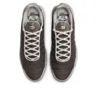 Nike Air Max Plus Year of The Snake nízke streetové tenisky — produktová fotografia na bielom pozadí, bočný pohľad