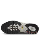 Nike Air Max Plus Year of The Snake nízke streetové tenisky — produktová fotografia na bielom pozadí, bočný pohľad