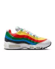 Nike Air Max 95 Olympic (2026) nízke streetové tenisky — produktová fotografia na bielom pozadí, bočný pohľad