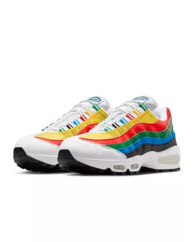 Nike Air Max 95 Olympic (2026) nízke streetové tenisky — produktová fotografia na bielom pozadí, bočný pohľad