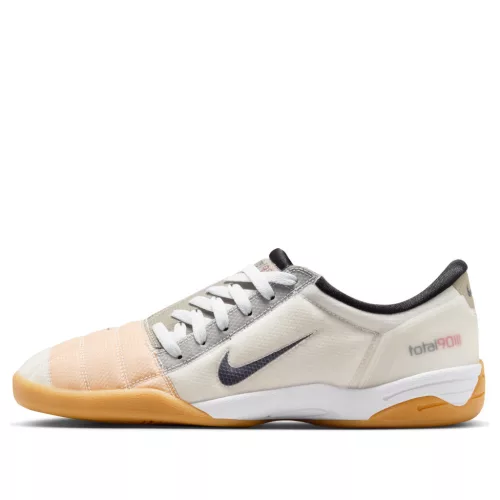 Nike Total 90 3 SP White Black Gum nízke streetové tenisky biele-čierne — produktová fotografia na bielom pozadí, bočný pohľad