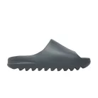 adidas Yeezy Slide Slate Grey šľapky sivé — produktová fotografia na bielom pozadí, bočný pohľad