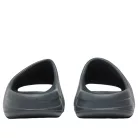 adidas Yeezy Slide Slate Grey šľapky sivé — produktová fotografia na bielom pozadí, bočný pohľad