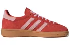 adidas Handball Spezial Bright Red Clear Pink dámske nízke streetové tenisky červené-ružové — produktová fotografia na bielom pozadí, bočný pohľad