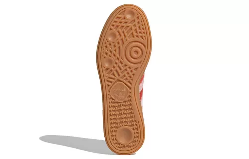 adidas Handball Spezial Bright Red Clear Pink dámske nízke streetové tenisky červené-ružové — produktová fotografia na bielom pozadí, bočný pohľad