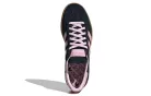 adidas Handball Spezial Core Black Clear Pink Gum dámske nízke streetové tenisky čierne-ružové — produktová fotografia na bielom pozadí, bočný pohľad
