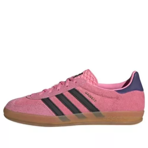 adidas Gazelle Indoor Bliss Pink Purple dámske nízke streetové tenisky ružové-čierne — produktová fotografia na bielom pozadí, bočný pohľad