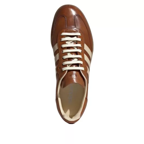 adidas Samba OG Made in Italy Vachetta Tan nízke streetové tenisky béžové — produktová fotografia na bielom pozadí, bočný pohľad