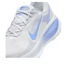 Nike Vomero 18 'White Royal Pulse' dámske nízke bežecké tenisky biele-sivé — produktová fotografia na bielom pozadí, bočný pohľad