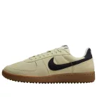Nike Field General Suede Olive Aura dámske nízke streetové tenisky olivové — produktová fotografia na bielom pozadí, bočný pohľad