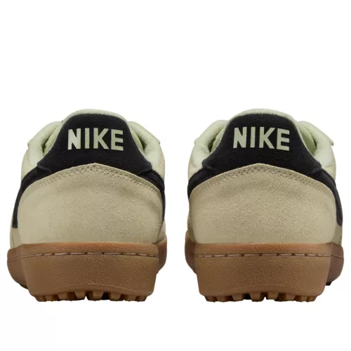 Nike Field General Suede Olive Aura dámske nízke streetové tenisky olivové — produktová fotografia na bielom pozadí, bočný pohľad