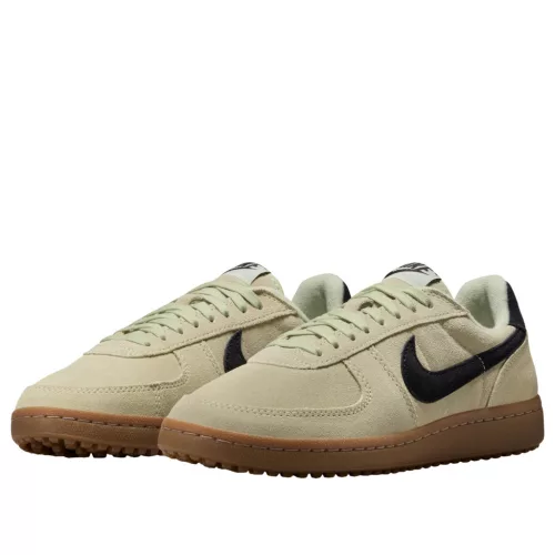 Nike Field General Suede Olive Aura dámske nízke streetové tenisky olivové — produktová fotografia na bielom pozadí, bočný pohľad