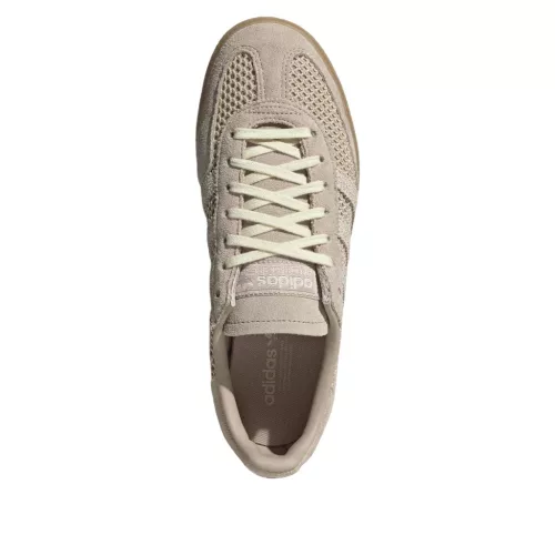 adidas Handball Spezial Wonder Beige White Gum dámske nízke streetové tenisky béžové-krémové — produktová fotografia na bielom pozadí, bočný pohľad