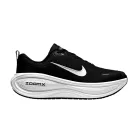 Nike Vomero Plus Extra Wide 'Black Cool Grey' nízke bežecké tenisky čierne-sivé — produktová fotografia na bielom pozadí, bočný pohľad