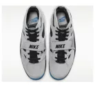 Nike Air Trainer Huarache Wolf Grey Star Blue nízke streetové tenisky sivé-modré — produktová fotografia na bielom pozadí, bočný pohľad