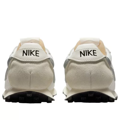 Nike LD 1000 'Coconut Milk Metallic Silver' dámske nízke streetové tenisky lomené biele-strieborné — produktová fotografia na bielom pozadí, bočný pohľad