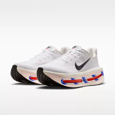 Nike Vomero Premium CM White Racer Blue Crimson nízke bežecké tenisky biele-modré — produktová fotografia na bielom pozadí, bočný pohľad