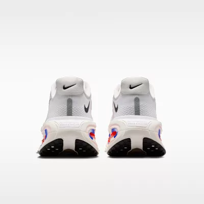 Nike Vomero Premium CM White Racer Blue Crimson nízke bežecké tenisky biele-modré — produktová fotografia na bielom pozadí, bočný pohľad