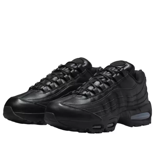 Nike Air Max 95 QS Big Bubble Black Leather nízke streetové tenisky čierne — produktová fotografia na bielom pozadí, bočný pohľad
