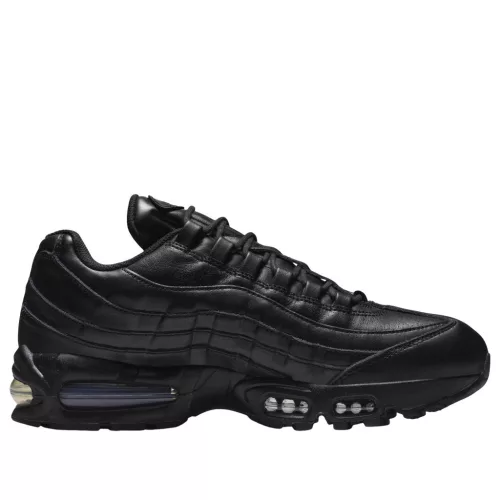 Nike Air Max 95 QS Big Bubble Black Leather nízke streetové tenisky čierne — produktová fotografia na bielom pozadí, bočný pohľad