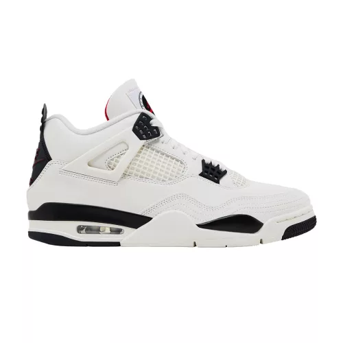Jordan 4 Retro Flight Club nízke streetové tenisky — produktová fotografia na bielom pozadí, bočný pohľad