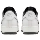 Nike Air Force 1 Low '07 LV8 Summit White Dark Smoke Grey Cordura nízke streetové tenisky biele-sivé — produktová fotografia na bielom pozadí, bočný pohľad
