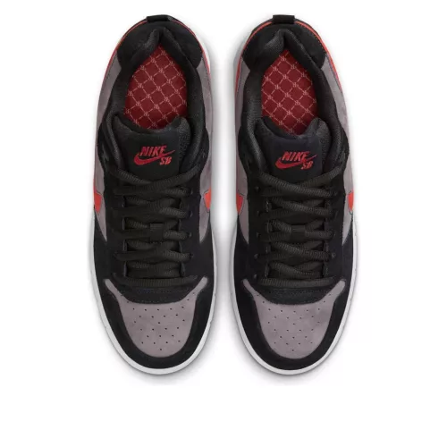 Nike SB Zoom Air Paul Rodriguez 1 OG Bred nízke skejtové tenisky — produktová fotografia na bielom pozadí, bočný pohľad