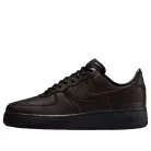 Nike Air Force 1 Low '07 PRM Morse Code Velvet Brown Black nízke streetové tenisky hnedé-čierne — produktová fotografia na bielom pozadí, bočný pohľad
