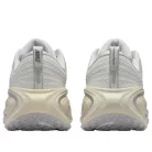Nike Vomero Plus Running is Mental nízke bežecké tenisky — produktová fotografia na bielom pozadí, bočný pohľad