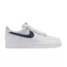 Nike Air Force 1 Low '07 LV8 Team USA World Cup nízke streetové tenisky — produktová fotografia na bielom pozadí, bočný pohľad
