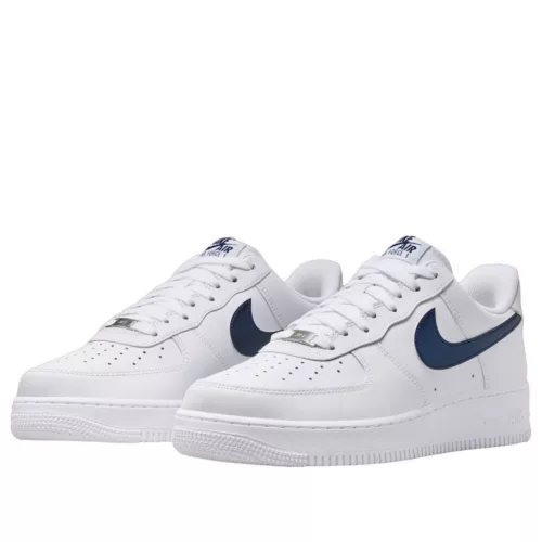 Nike Air Force 1 Low '07 LV8 Team USA World Cup nízke streetové tenisky — produktová fotografia na bielom pozadí, bočný pohľad