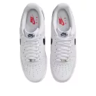 Nike Air Force 1 Low '07 LV8 Team USA World Cup nízke streetové tenisky — produktová fotografia na bielom pozadí, bočný pohľad